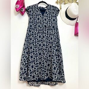 🆕Chic beautiful dress M ptp 19”